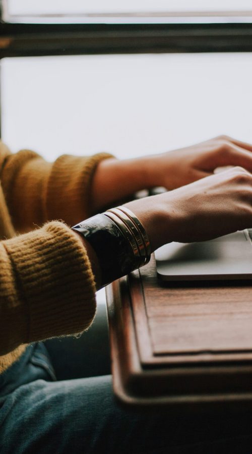 christin-hume-mfB1B1s4sMc-unsplash